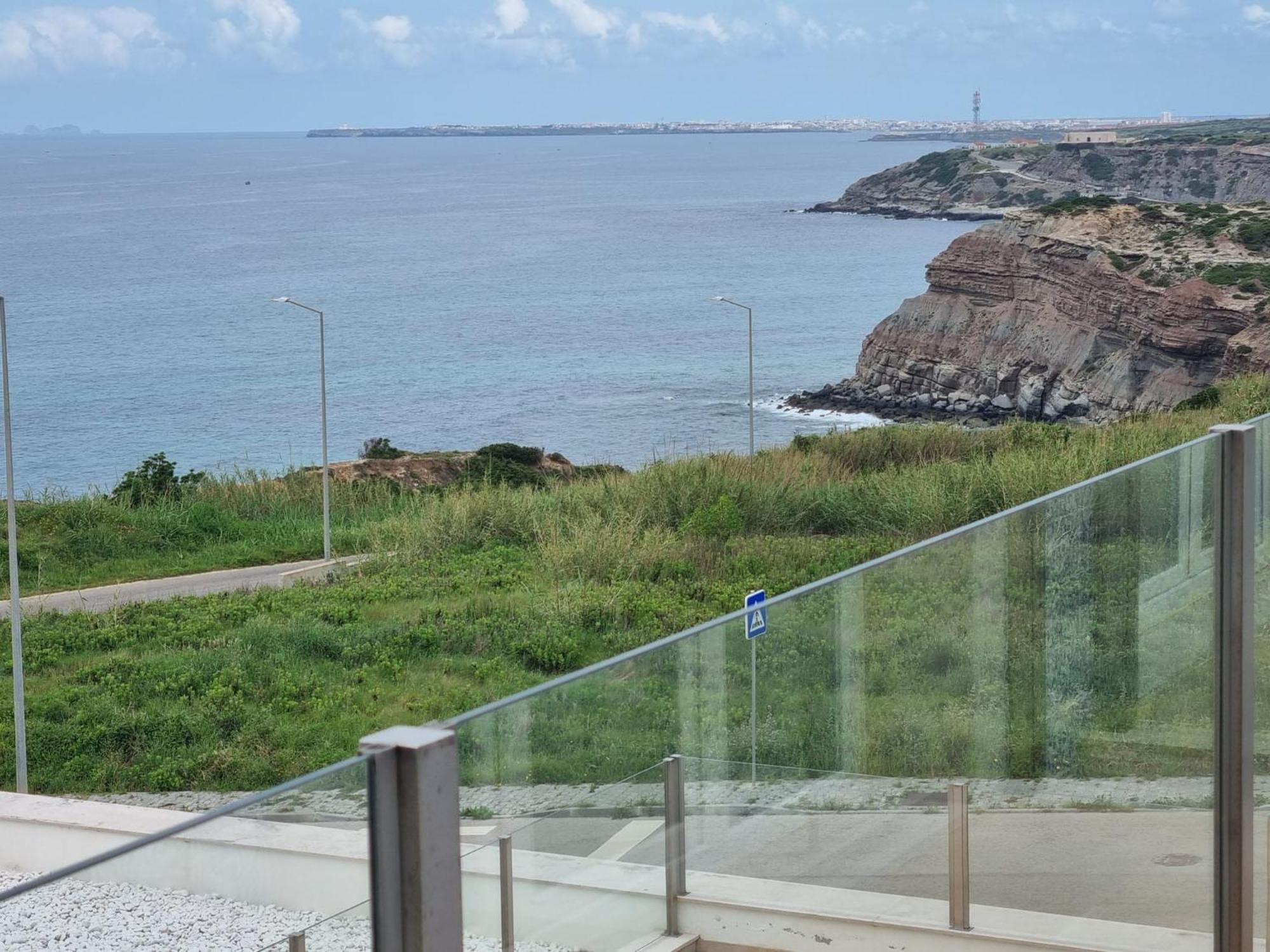 Ocean View Apartments Лорінян Екстер'єр фото